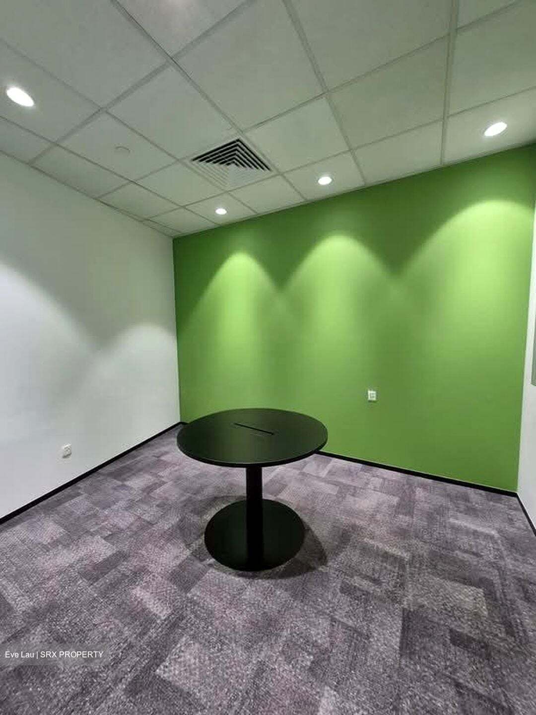 Oue Downtown (D1), Office #539403291